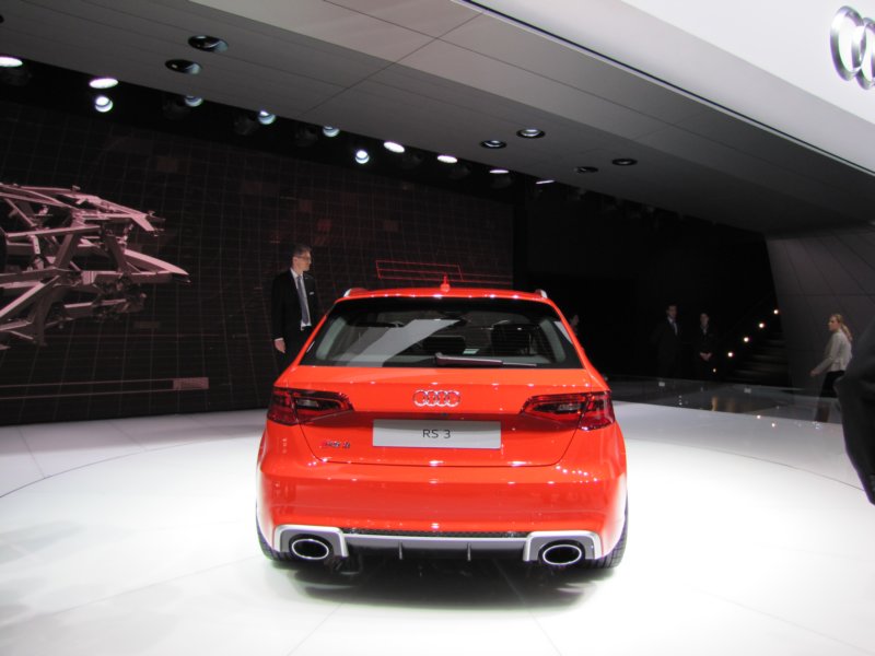 audirs3sportback25tfsiquattrostronic30.jpg