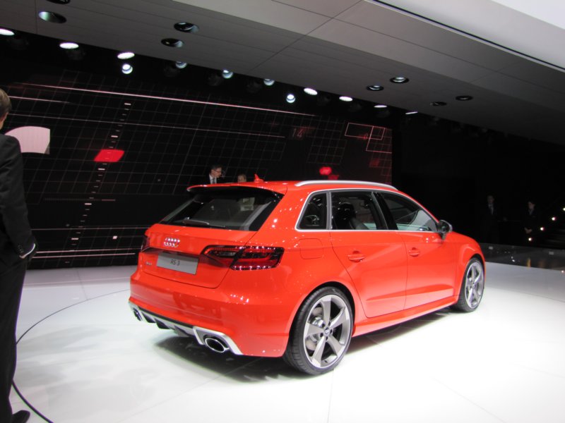 audirs3sportback25tfsiquattrostronic4.jpg