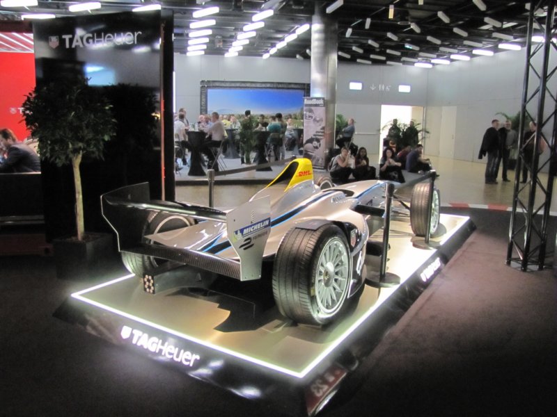 formulaeshowcar.jpg