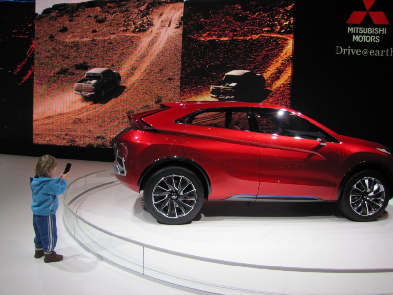 mitsubishixrphevii10.jpg