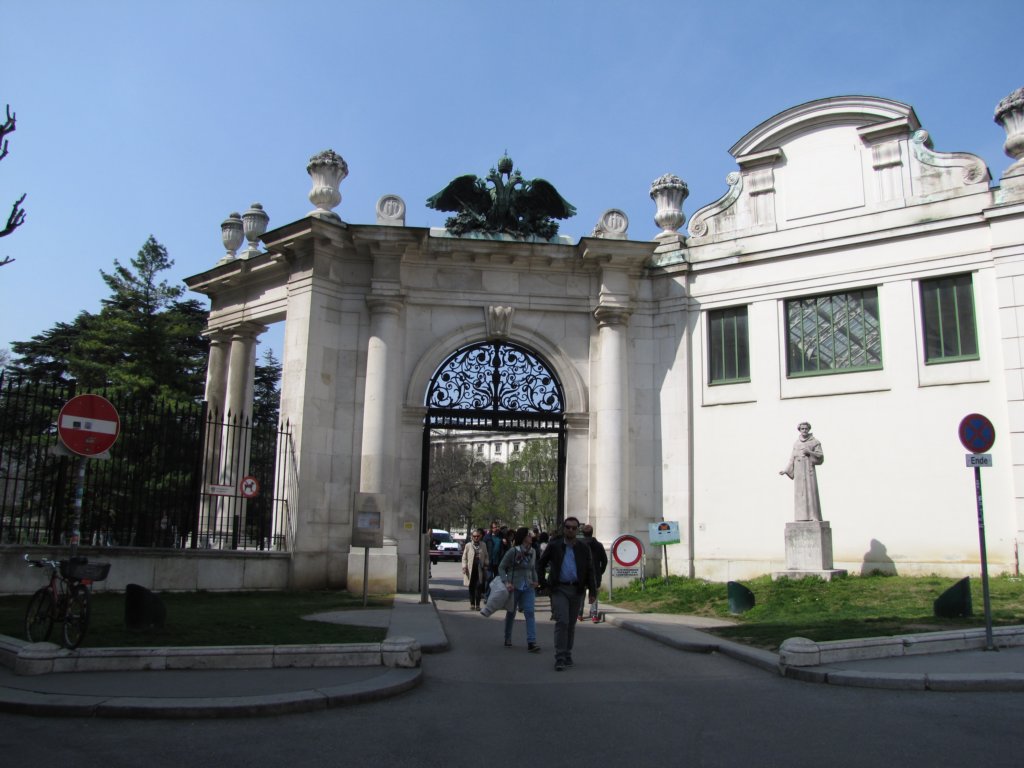 apr201594.jpg