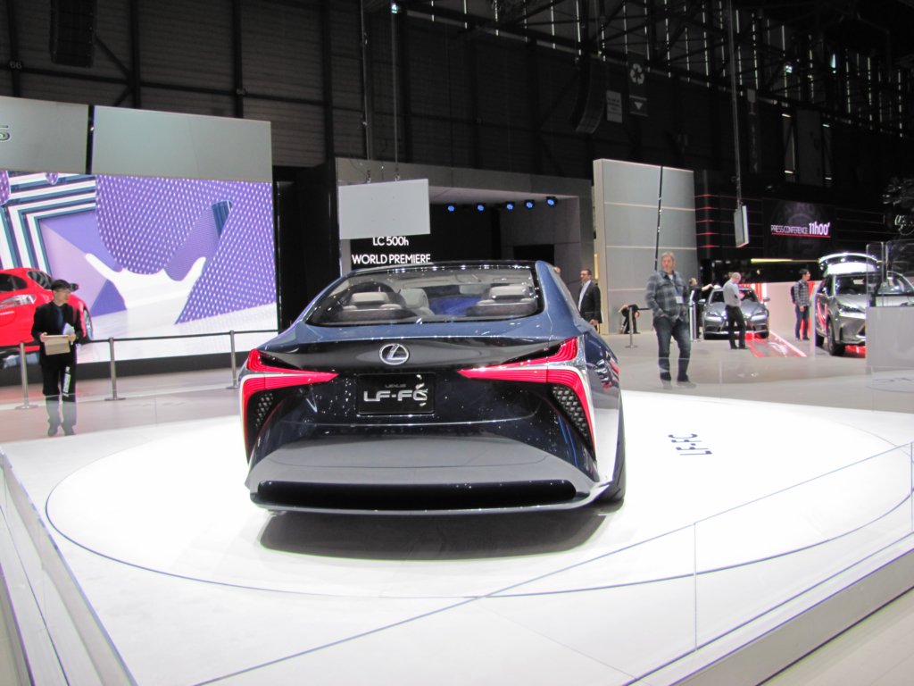 lexuslffc15.jpg