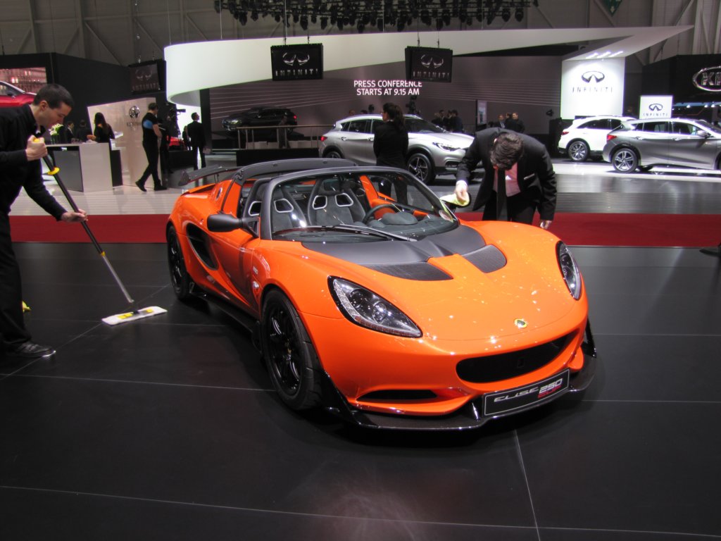 lotuselisecup2504.jpg