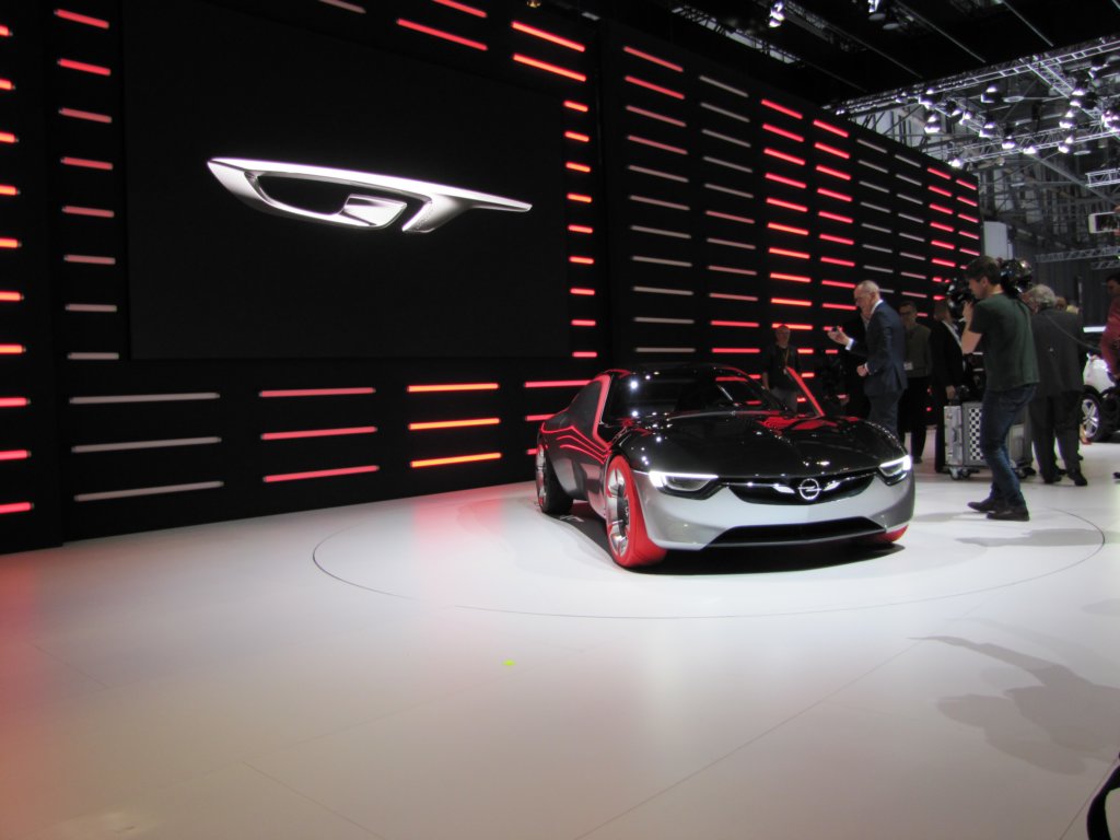 opelgtconcept8.jpg