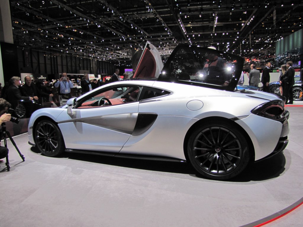mclaren570gt11.jpg