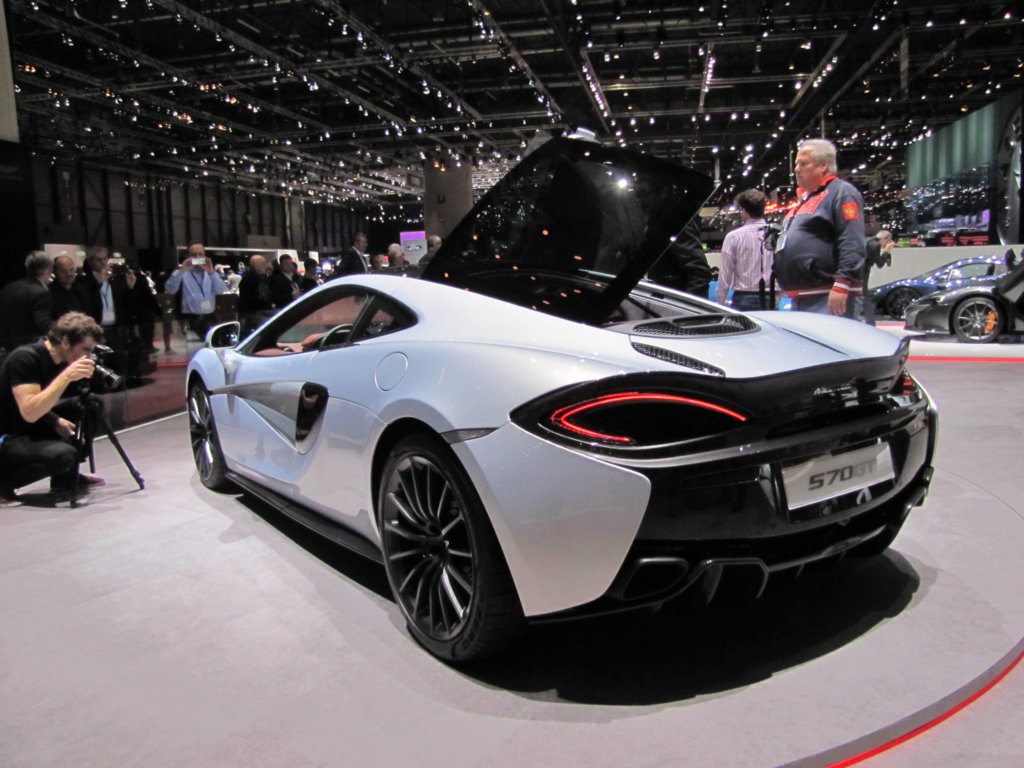 mclaren570gt2.jpg