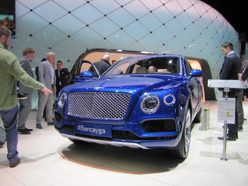 bentleybentayga2.jpg