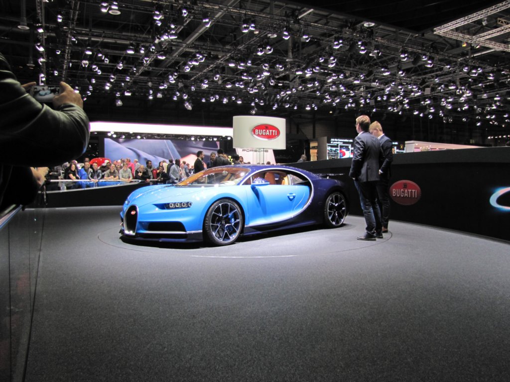 bugattichiron10.jpg