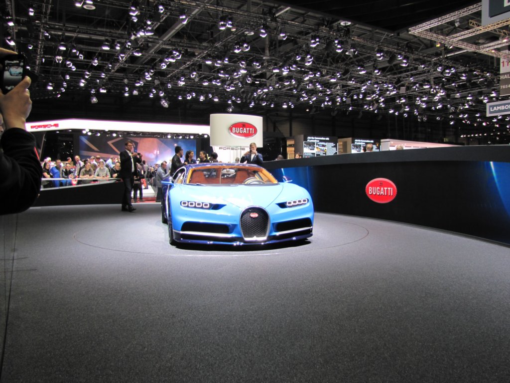 bugattichiron15.jpg