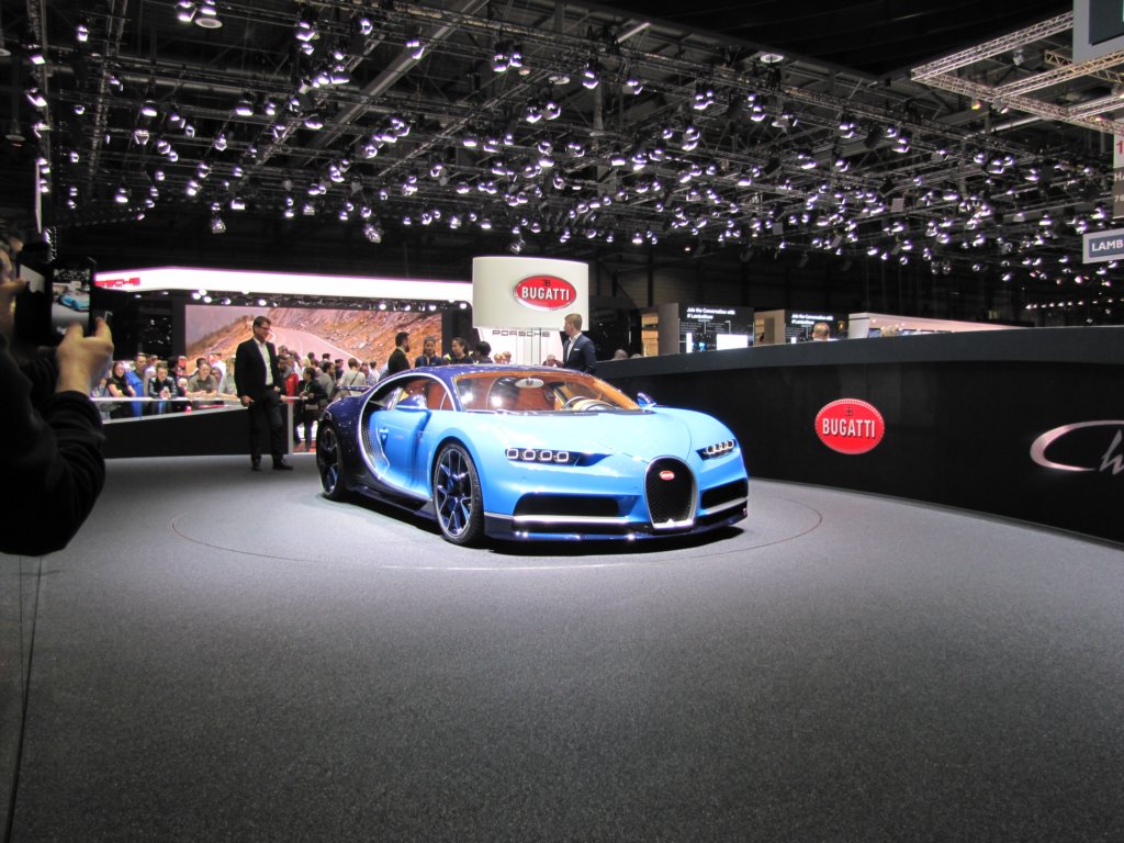 bugattichiron17.jpg