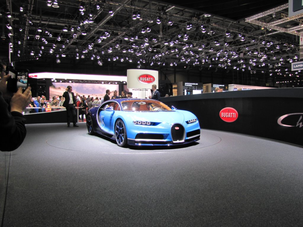 bugattichiron18.jpg