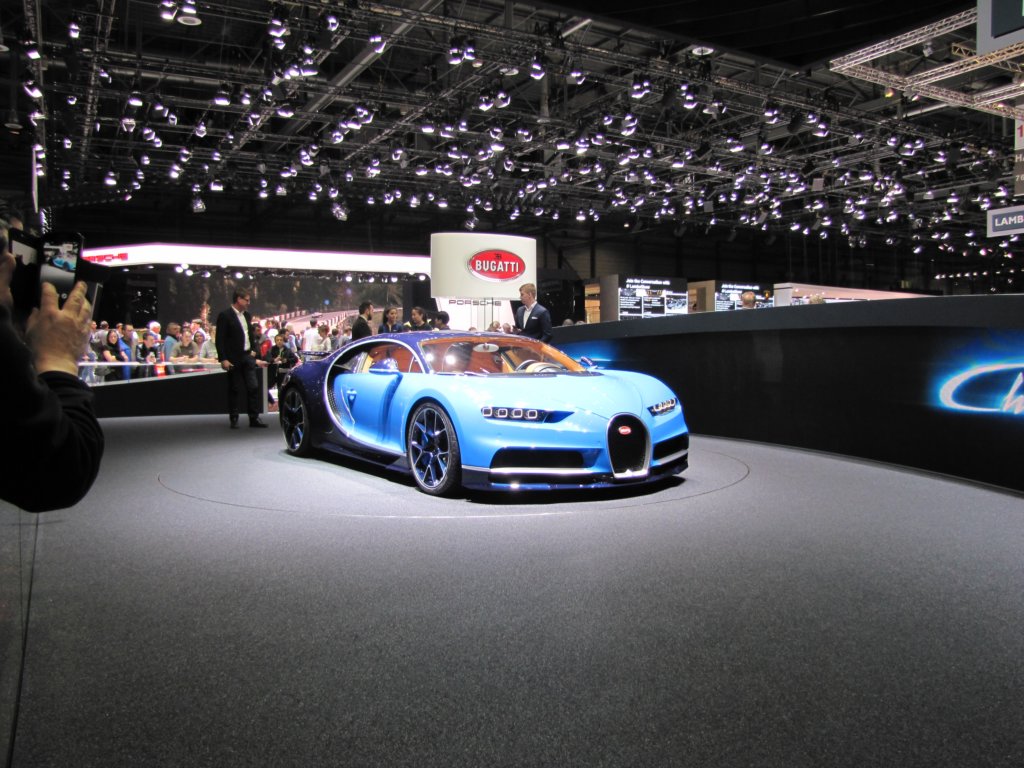bugattichiron19.jpg