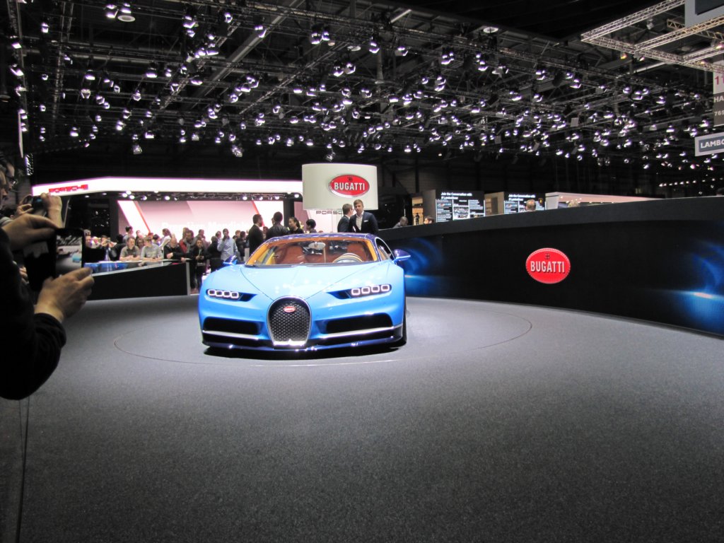 bugattichiron2.jpg