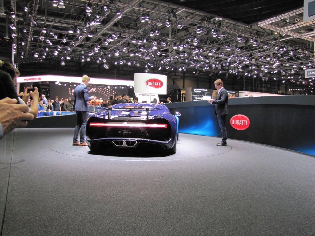 bugattichiron48.jpg