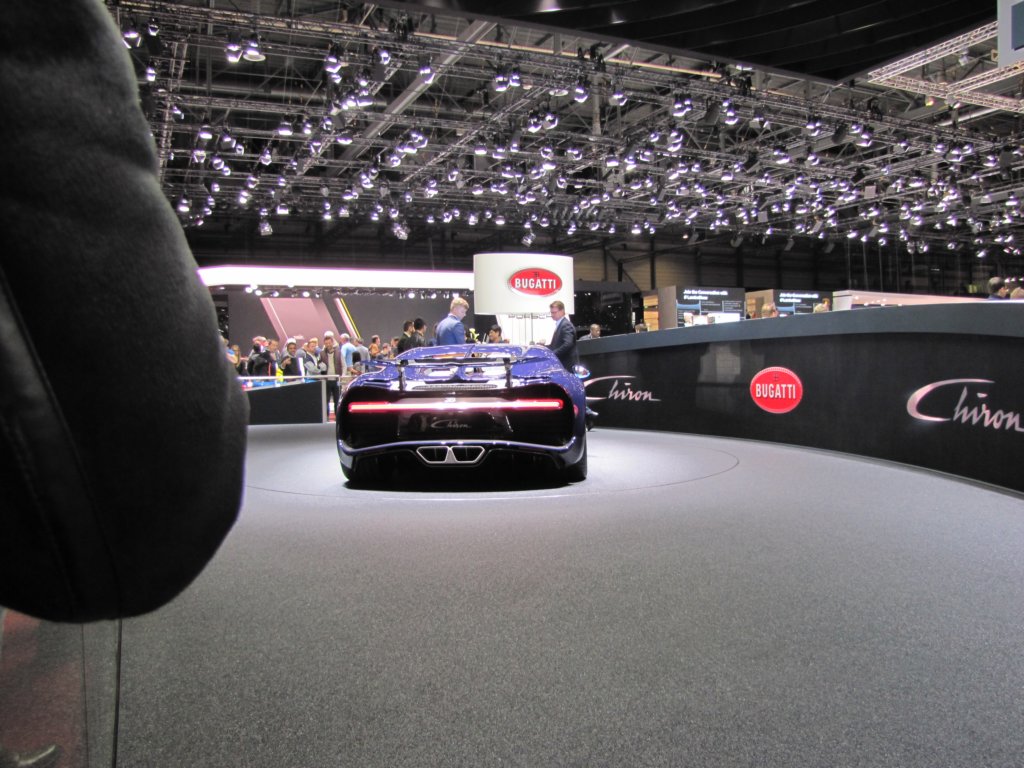 bugattichiron69.jpg