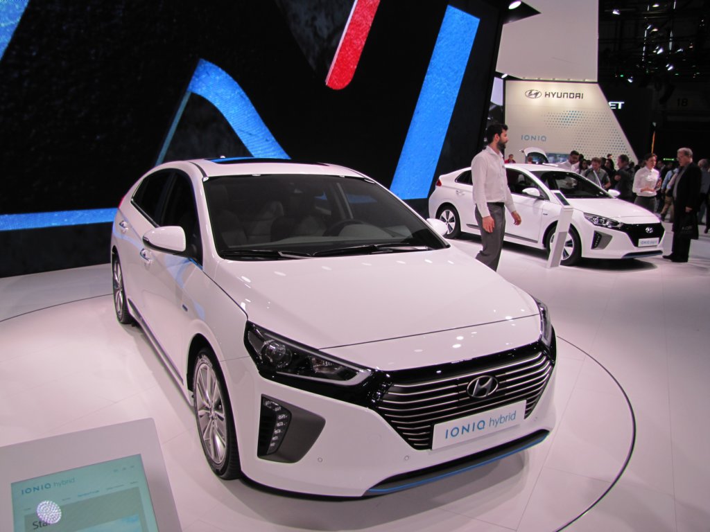 hyundaiioniqhybrid6.jpg