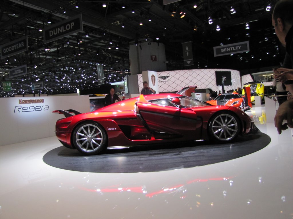 koenigseggregera4.jpg