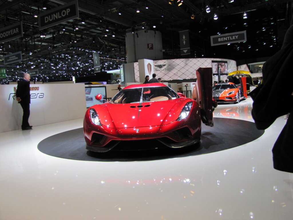 koenigseggregera43.jpg