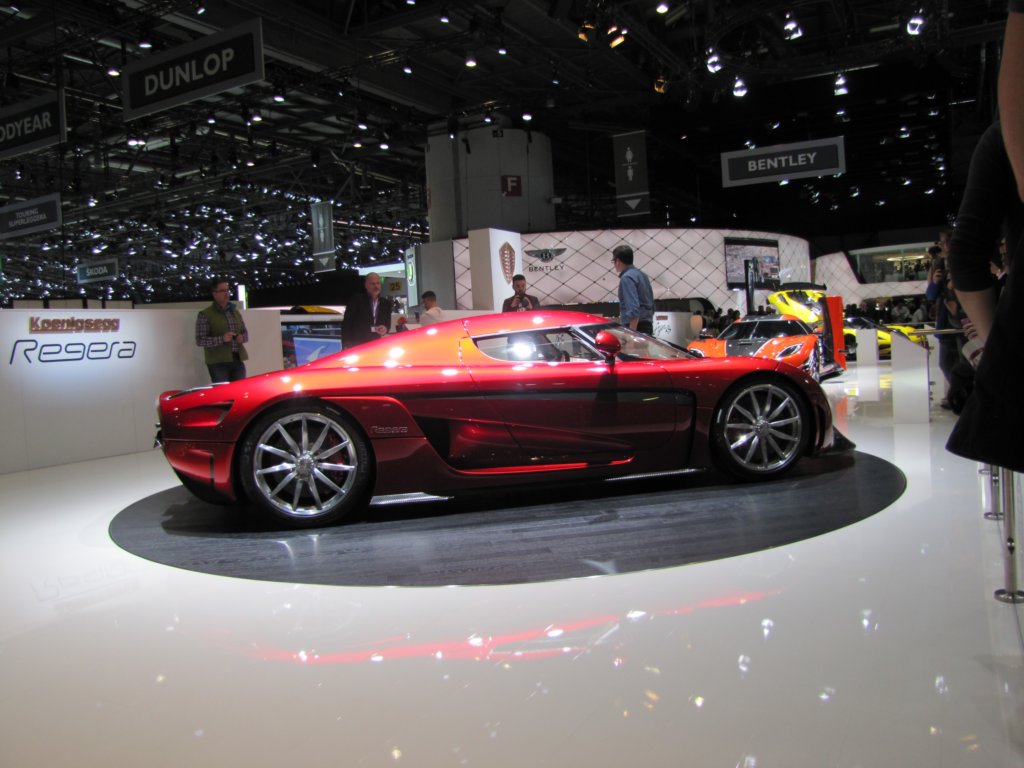 koenigseggregera46.jpg