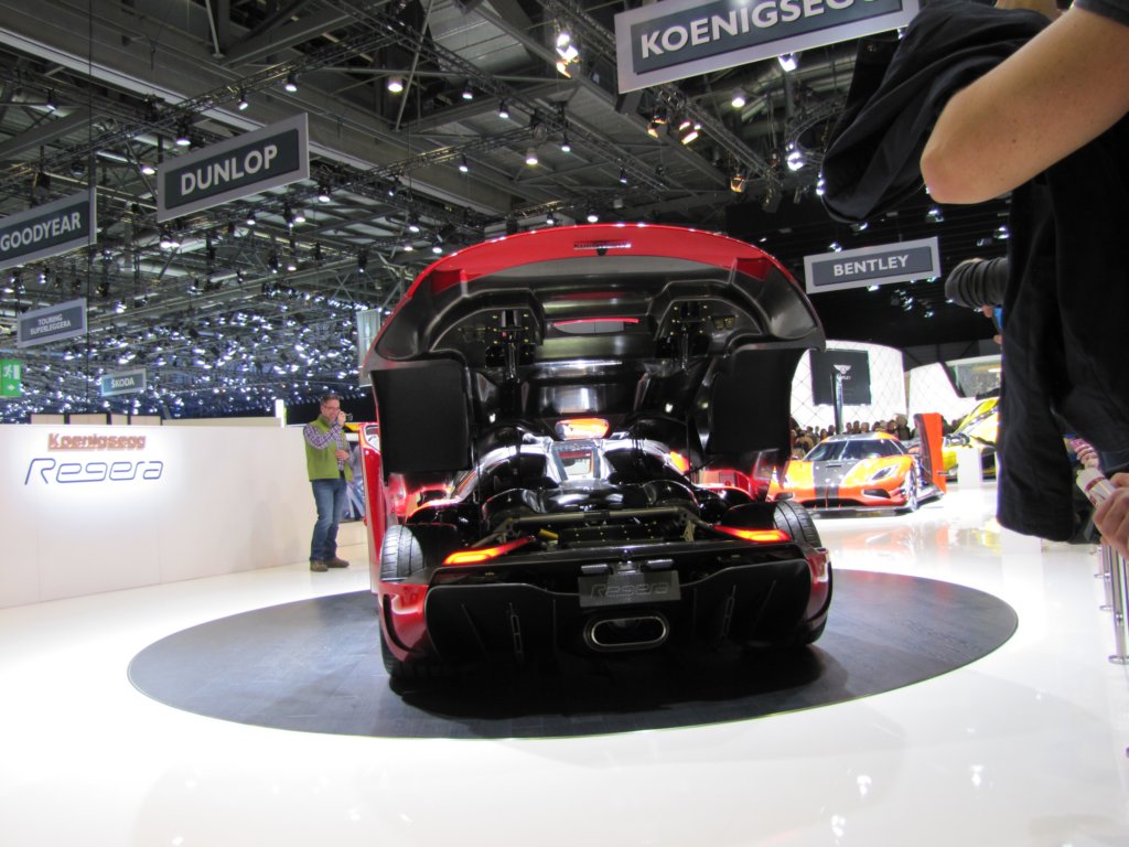 koenigseggregera48.jpg