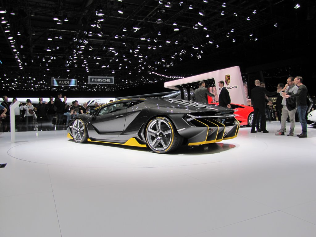 lamborghinicentenariolp7704.jpg