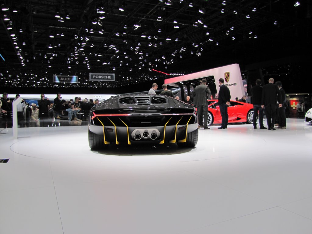 lamborghinicentenariolp770421.jpg