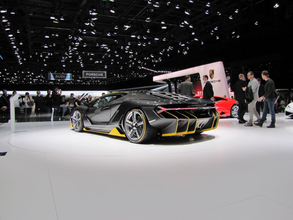 lamborghinicentenariolp77043.jpg