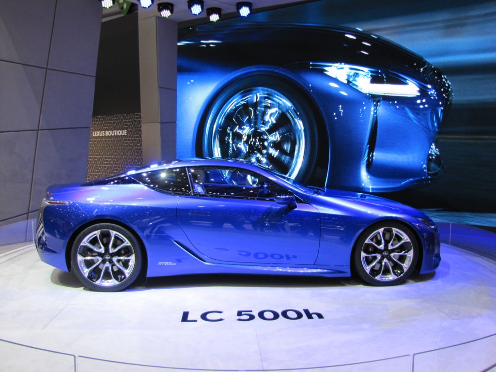 lexuslc500h18.jpg