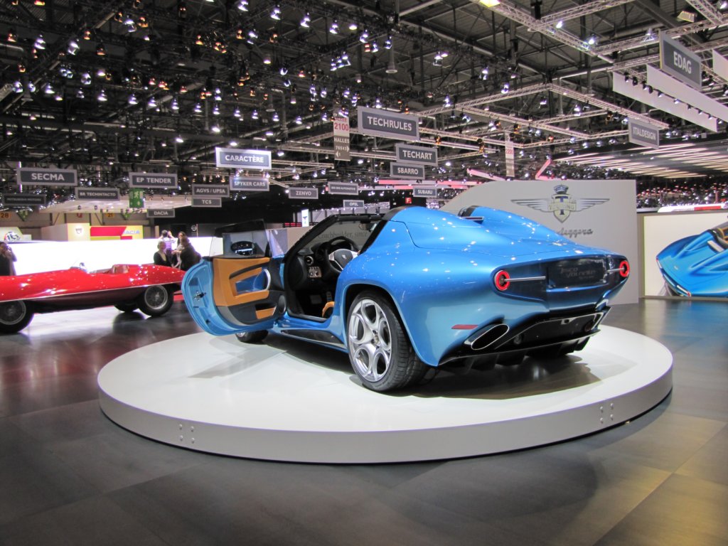 touringsuperleggeradiscovolantespyder10.jpg