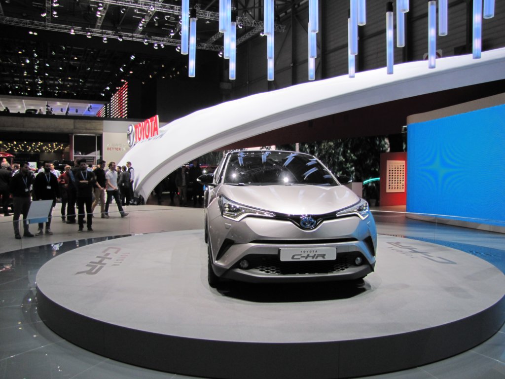 toyotachr31.jpg
