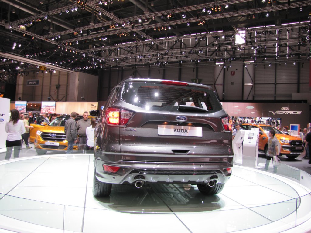 fordkuga17.jpg