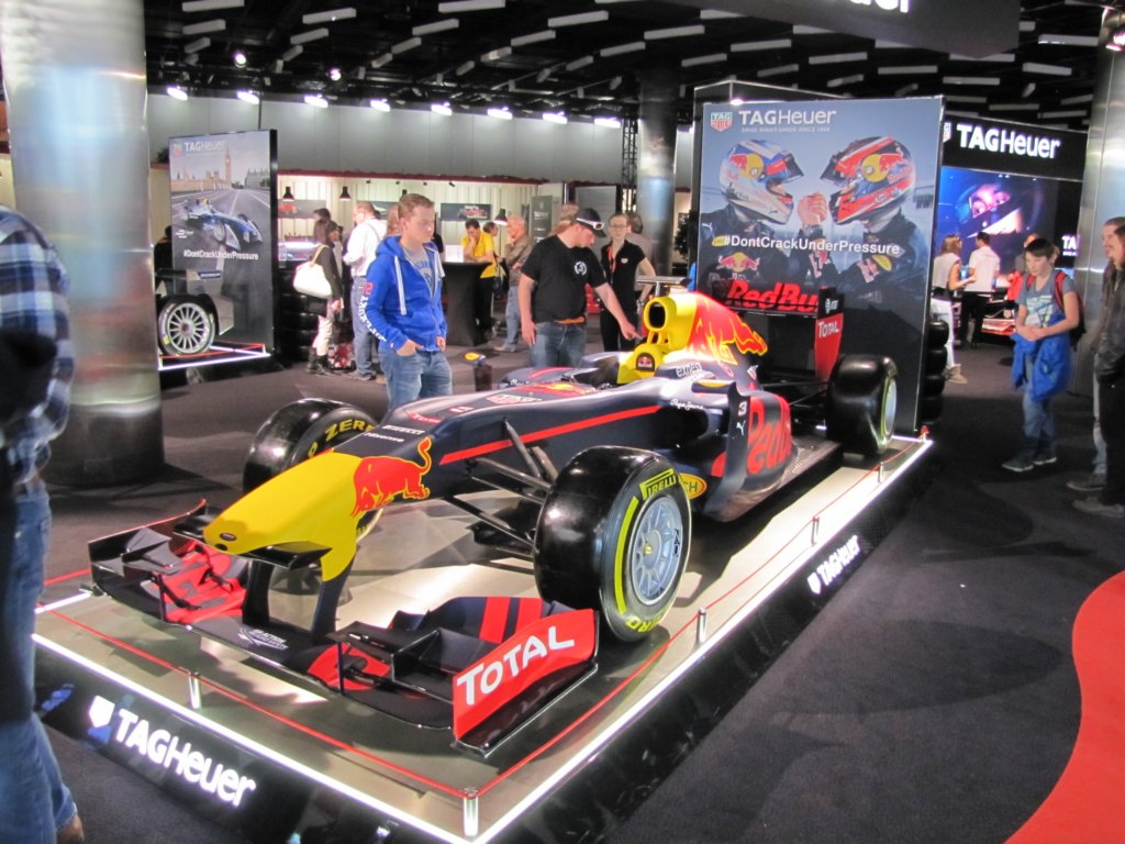 redbullracingtagheuerrb123.jpg