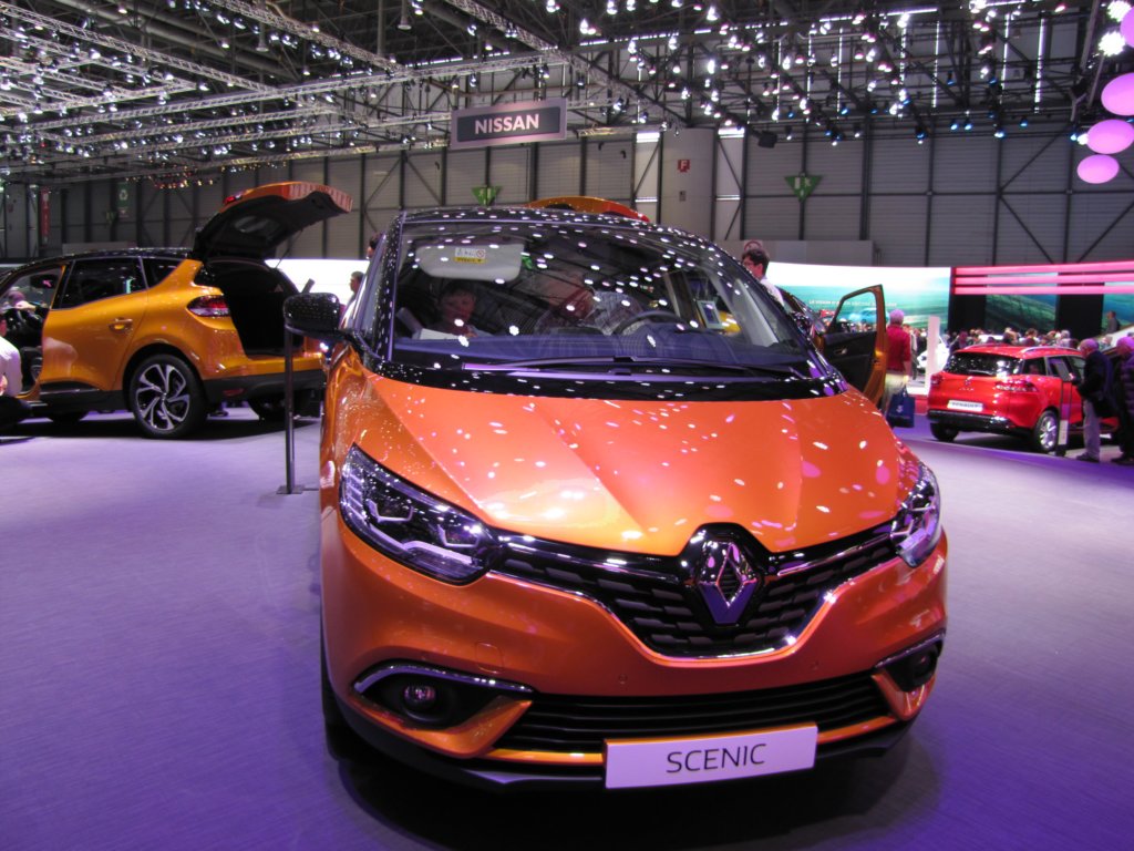 renaultscnic10.jpg