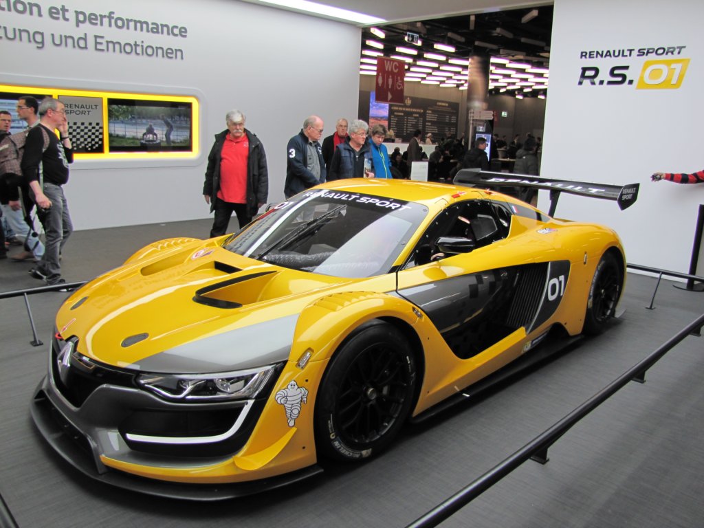 renaultsportrs01.jpg