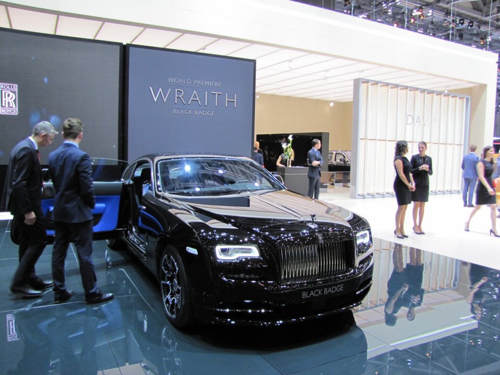 rollsroycewraithblackbadge3.jpg