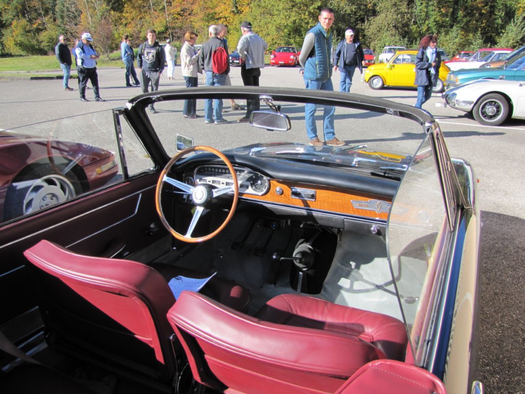 lanciaflaviaconvertible7.jpg