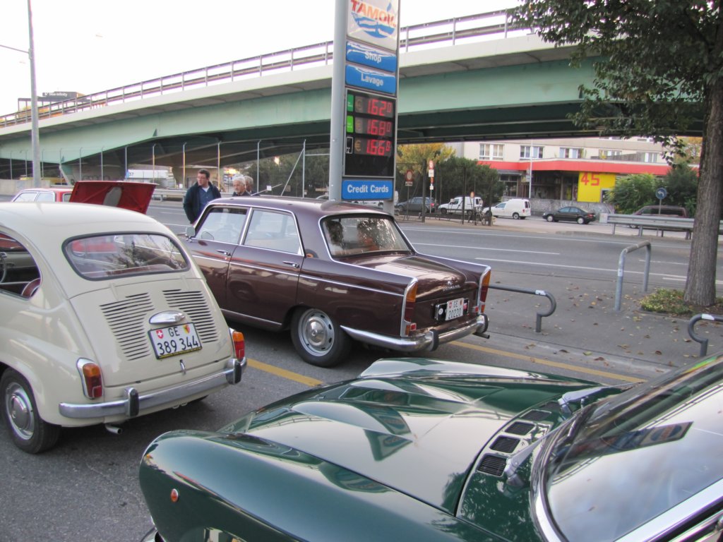 peugeot4042.jpg