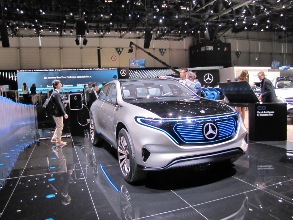 mercedesbenzeq2.jpg