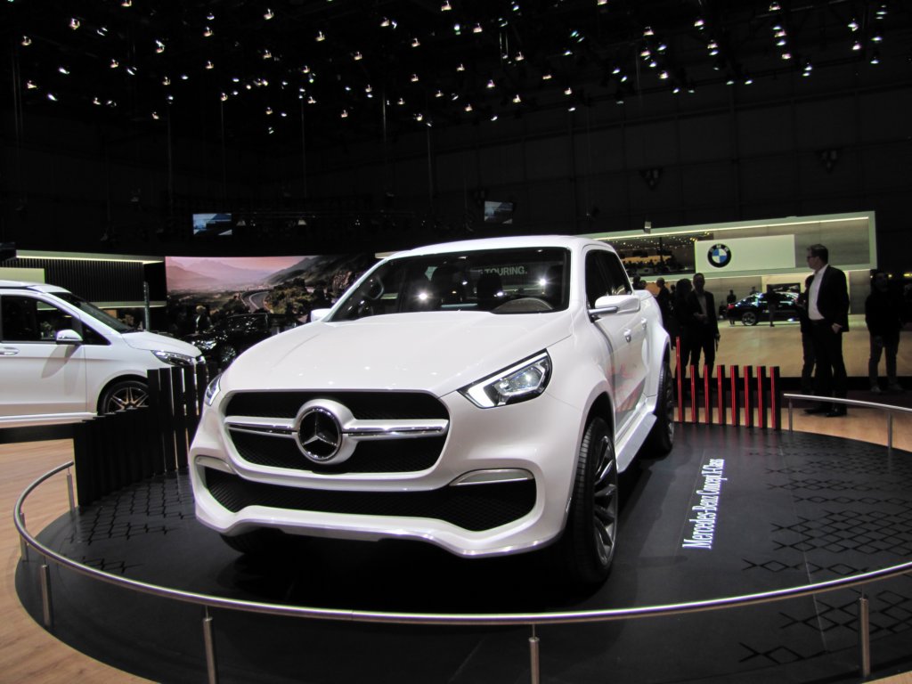 mercedesbenzxclass17.jpg