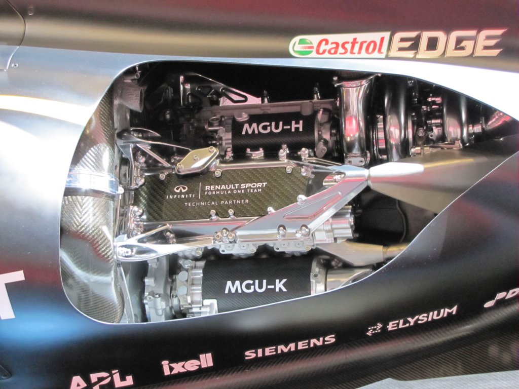 renaultrs162.jpg