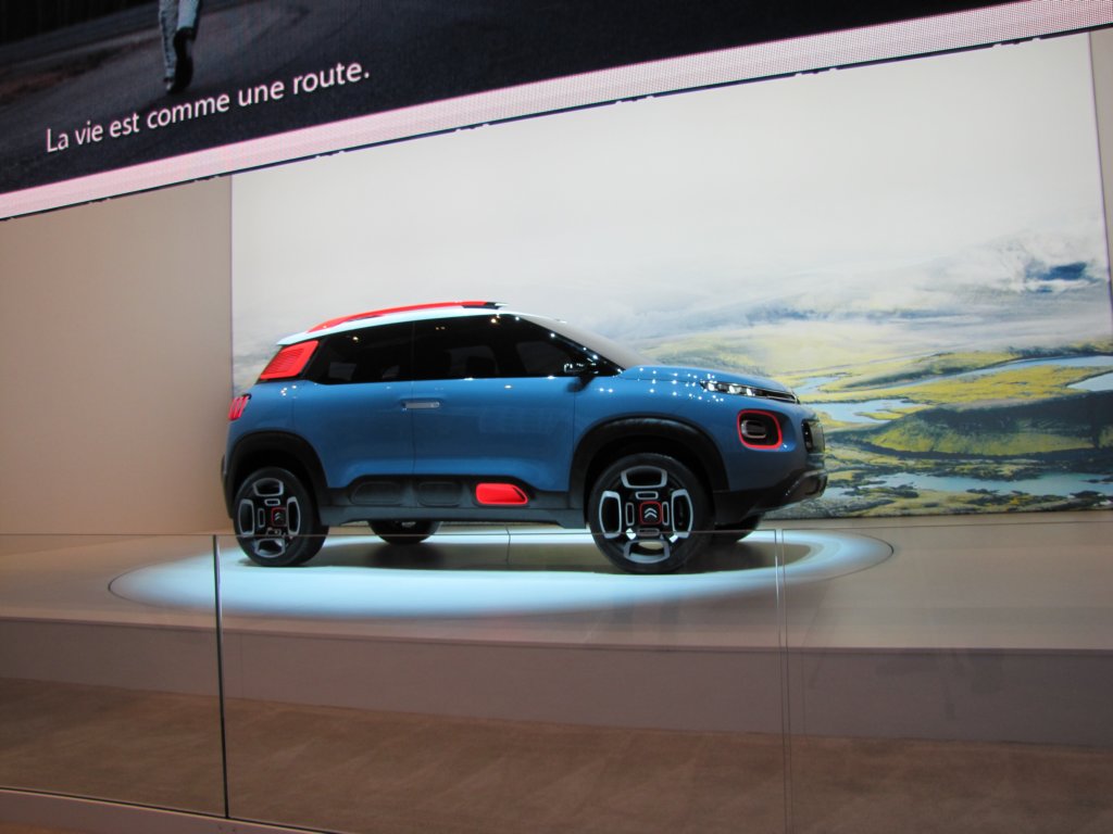citroncaircrossconcept15.jpg