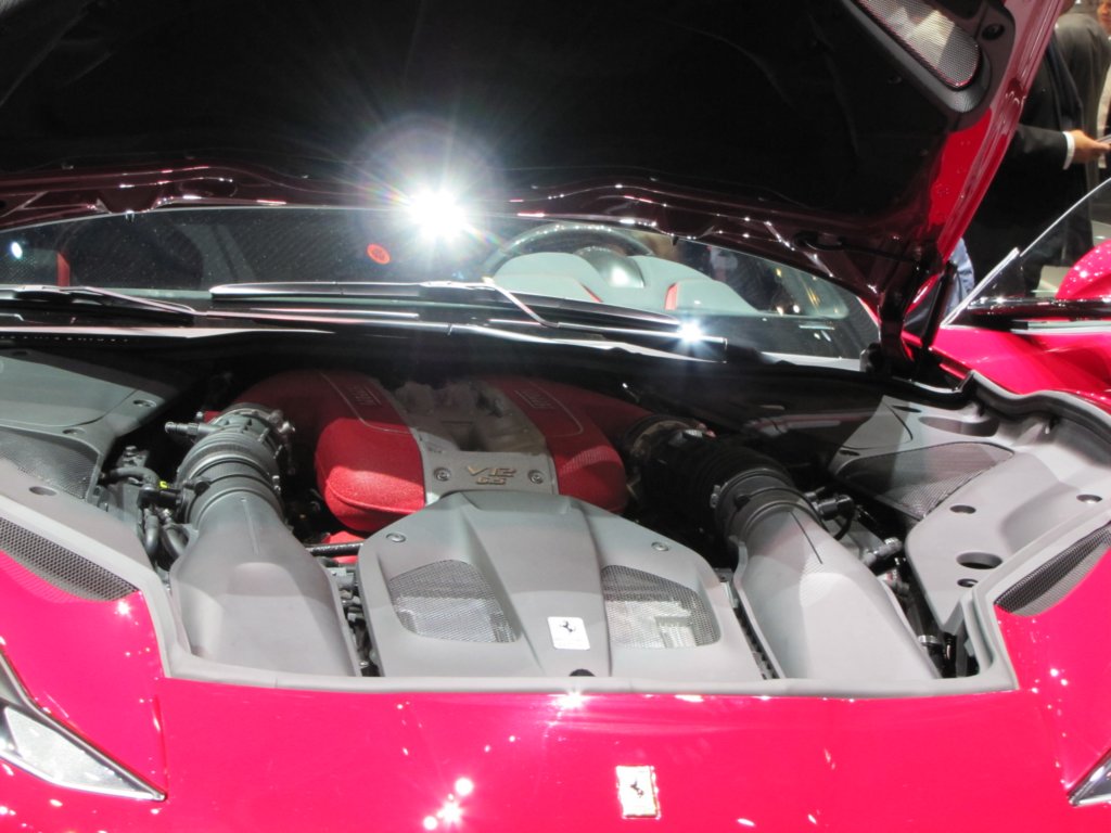 ferrari812superfast2.jpg