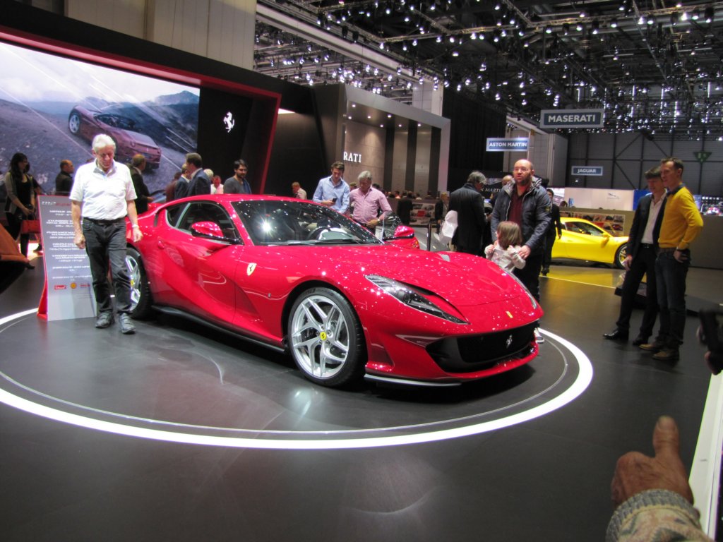 ferrari812superfast22.jpg
