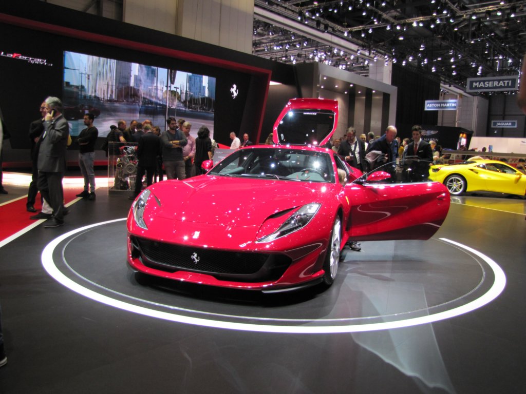 ferrari812superfast3.jpg