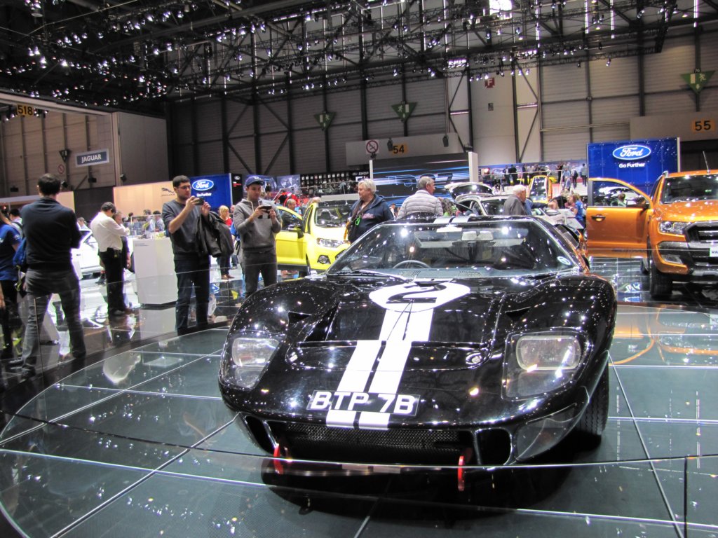fordgt40196614.jpg
