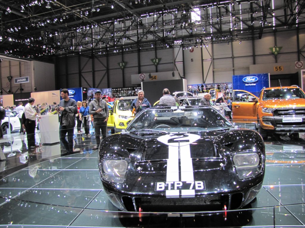 fordgt40196618.jpg