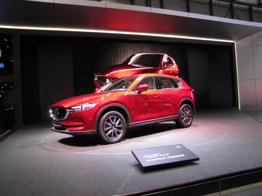 mazdacx528.jpg