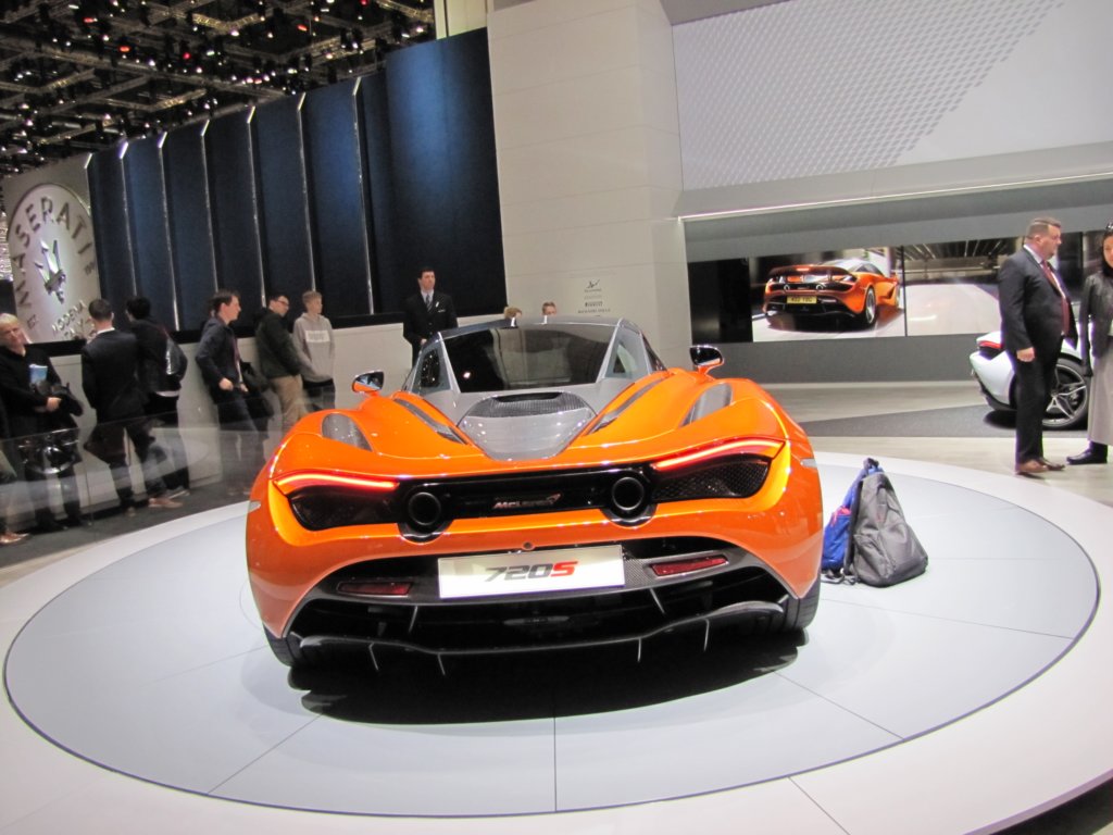 mclaren720s43.jpg