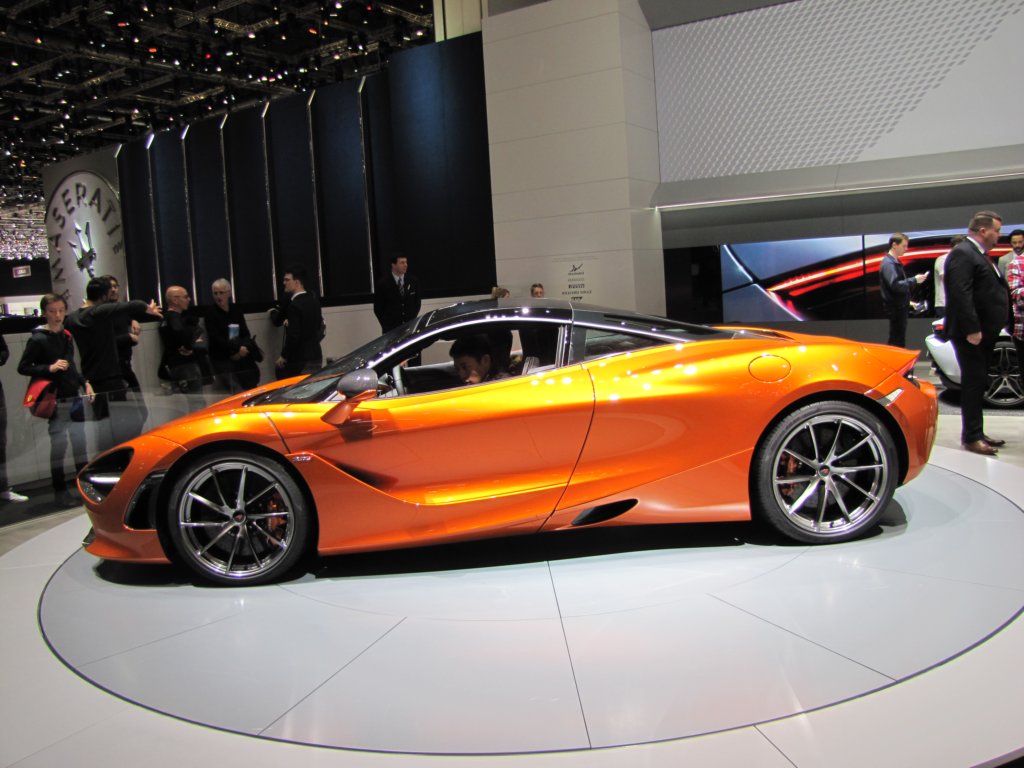 mclaren720s64.jpg