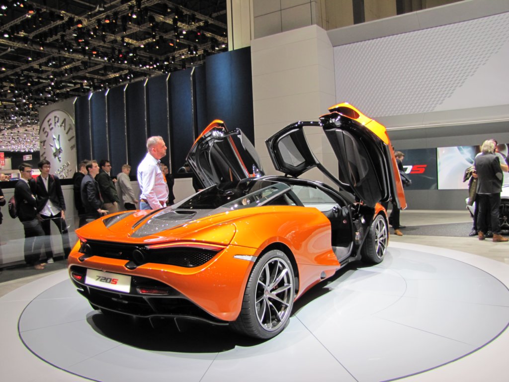mclaren720s67.jpg